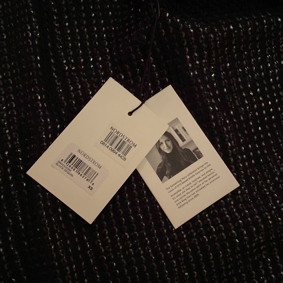 Something Navy black sequin skirt - Picture 3 of 3